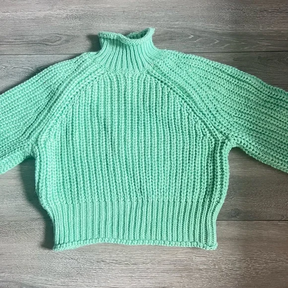 HM Sweater - Picture 3 of 3